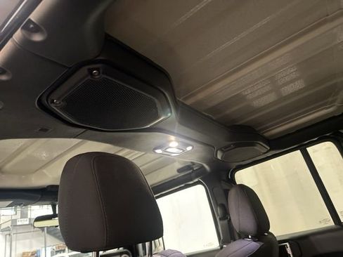 Used 2022 Jeep Wrangler Unlimited Sport S image 28