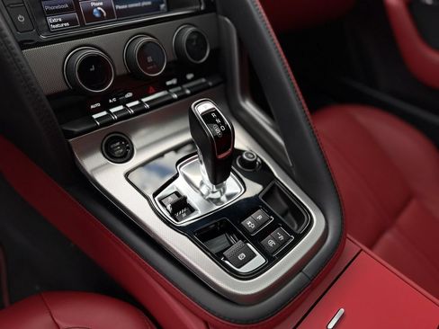 Used 2015 Jaguar F-TYPE Coupe RWD image 18
