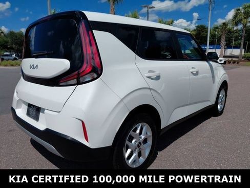 Certified 2025 Kia Soul LX w/ LX Technology Package FWD image 5