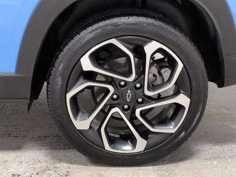 Used 2024 Chevrolet Trax RS w/ Sunroof Package image 14