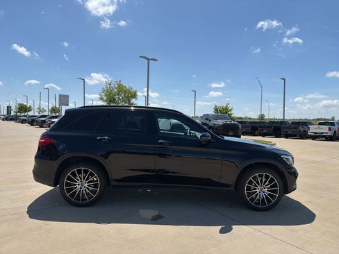 Used 2019 Mercedes-Benz GLC 300 image 6