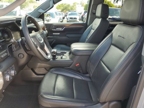 Used 2025 GMC Sierra 1500 Denali w/ Denali Reserve Package AWD/4WD image 20