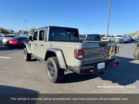 Used 2022 Jeep Gladiator Mojave w/ Cold Weather Group AWD/4WD image 3