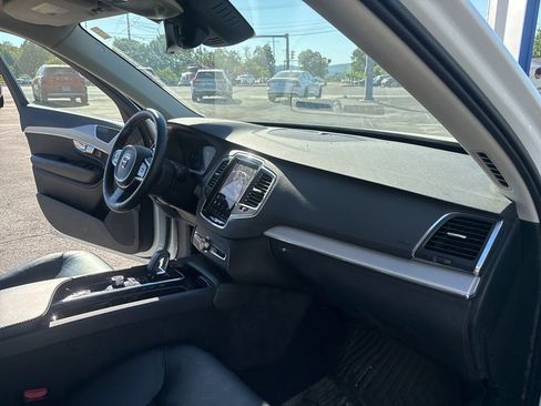 Used 2023 Volvo XC90 B5 Core w/ Protection Package Premier AWD/4WD image 29
