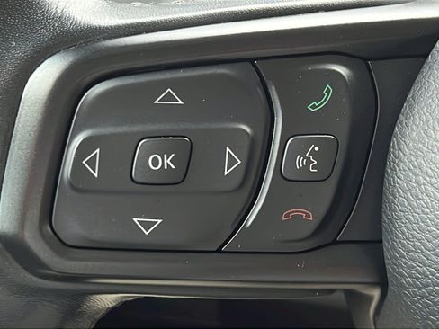 Used 2022 Jeep Wrangler Unlimited Sport AWD/4WD image 19