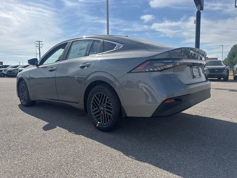 New 2026 Nissan Sentra SV w/ SV Convenience Package image 4