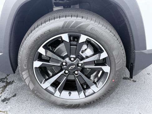 New 2026 Chevrolet Equinox RS w/ Convenience Package III FWD image 38