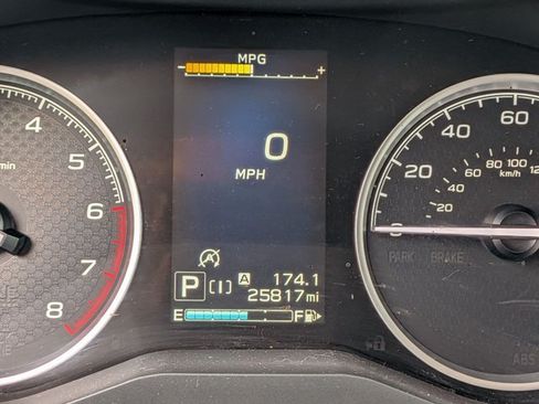 Used 2021 Subaru Forester Premium AWD/4WD image 9