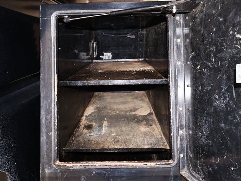 Certified 2022 Ford F550 XL image 13