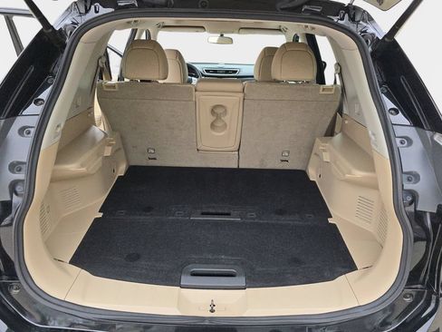 Used 2016 Nissan Rogue SL w/ SL Premium Package FWD image 14
