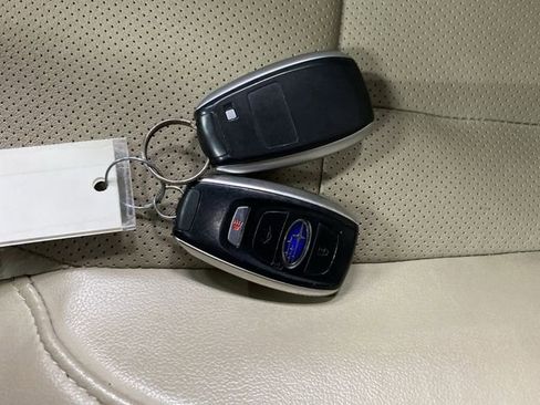 Used 2021 Subaru Legacy Limited image 27