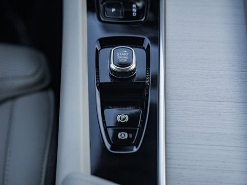 New 2026 Volvo XC60 T8 Ultra w/ Protection Package Premier image 25