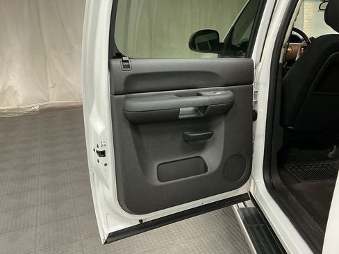 Used 2011 Chevrolet Silverado 1500 LT w/ All-Star Edition AWD/4WD image 23