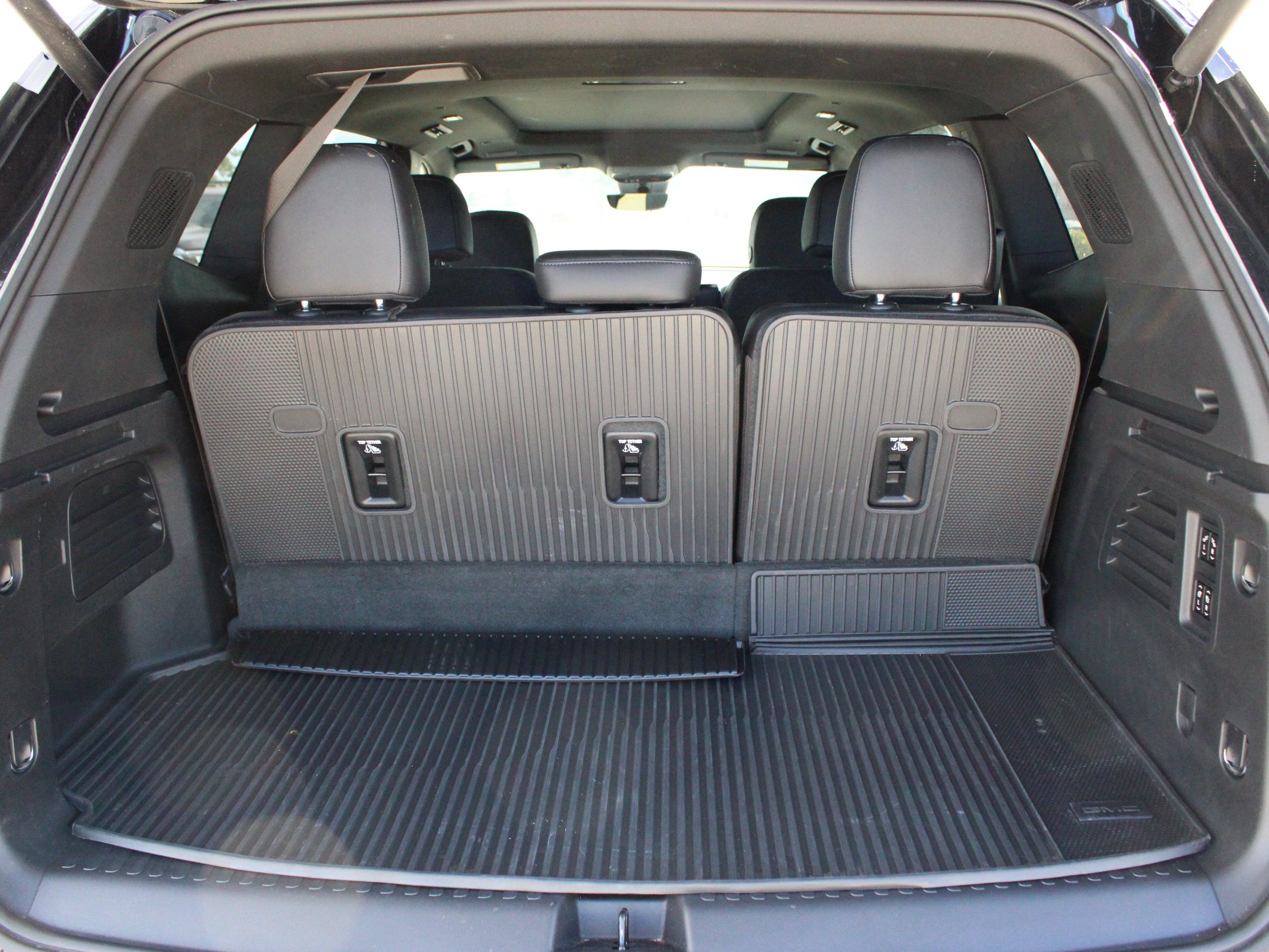 Used 2026 GMC Acadia Denali w/ Super Cruise Package AWD/4WD image 18