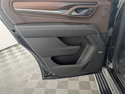 Used 2021 GMC Yukon Denali w/ Denali Ultimate Package image 32