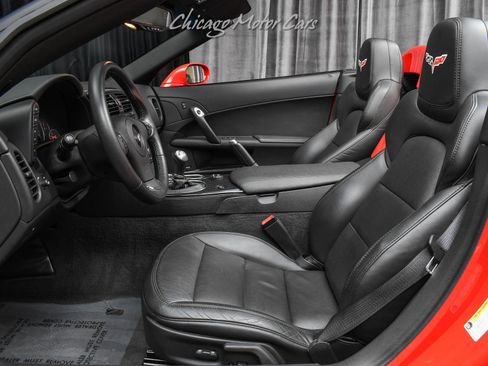 Used 2013 Chevrolet Corvette 427 w/ 1SB Preferred Equipment Group RWD image 19
