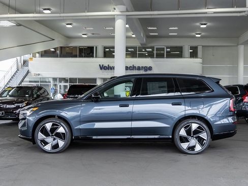 New 2025 Volvo EX90 Ultra image 21