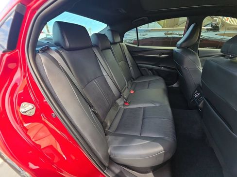 Used 2025 Toyota Camry XSE FWD image 28
