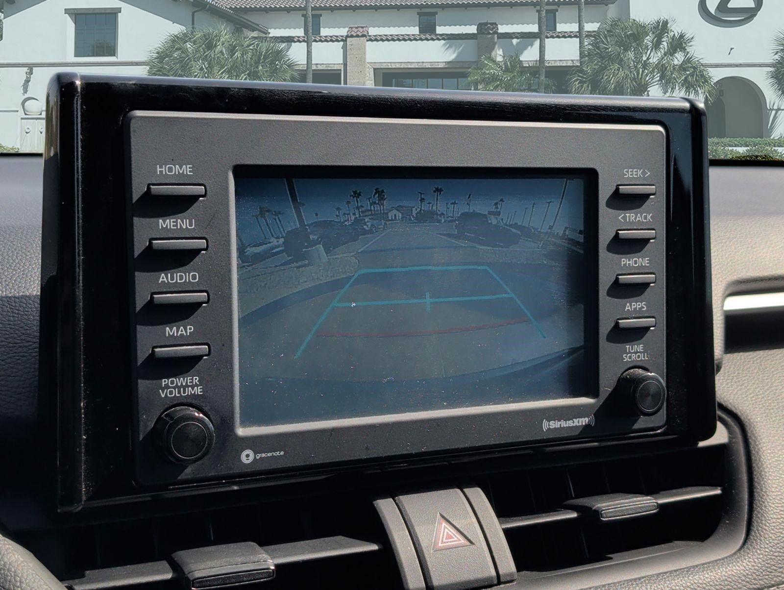 Used 2021 Toyota RAV4 XLE w/ Convenience Package FWD image 19