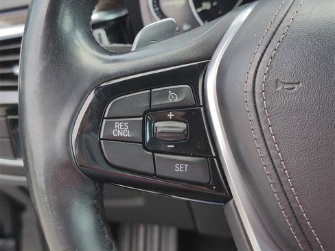 Used 2018 BMW 530i image 25