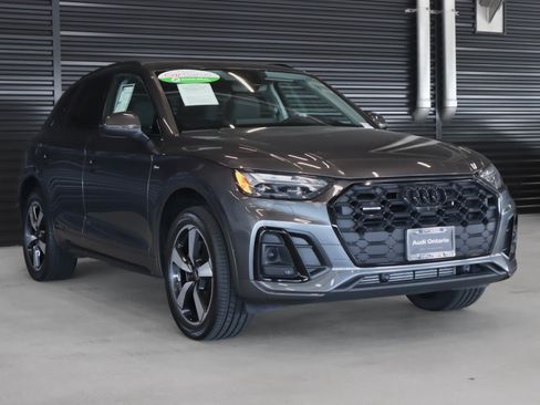 Used 2023 Audi Q5 2.0T Prestige w/ Prestige Package AWD/4WD image 12