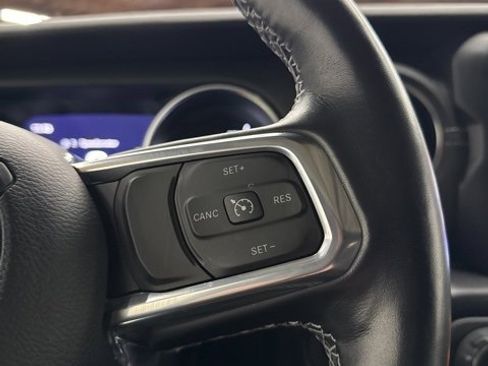 Used 2023 Jeep Wrangler Unlimited Sahara w/ Cold Weather Group image 16