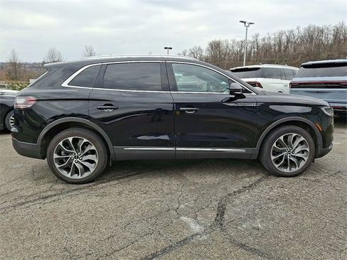 Used 2021 Lincoln Nautilus Reserve image 7