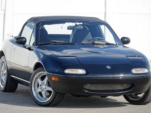 Used 1996 MAZDA MX-5 Miata RWD image 53