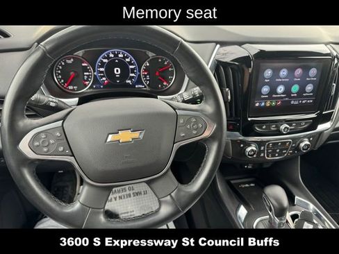 Used 2023 Chevrolet Traverse Premier AWD/4WD image 22
