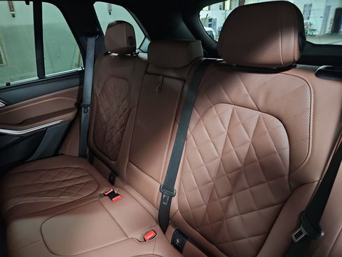 Certified 2024 BMW X5 xDrive50e w/ Premium Package image 15