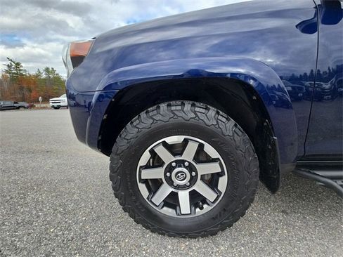 Used 2020 Toyota 4Runner TRD Off-Road Premium image 34