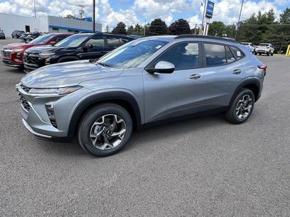 New 2025 Chevrolet Trax LT w/ Sunroof Package