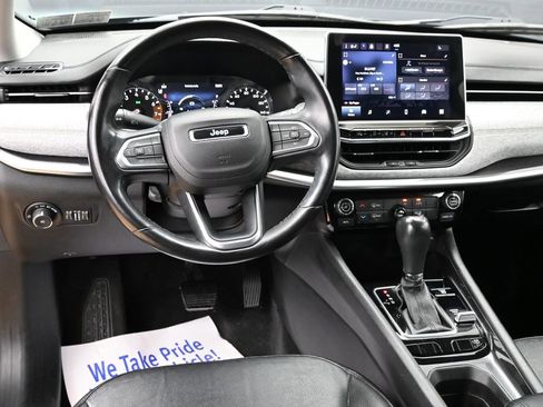 Used 2022 Jeep Compass Latitude AWD/4WD image 29