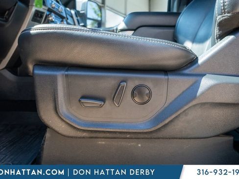 Used 2022 Ford F250 Lariat w/ Lariat Value Package AWD/4WD image 19