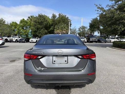 Used 2025 Nissan Sentra SV FWD image 3