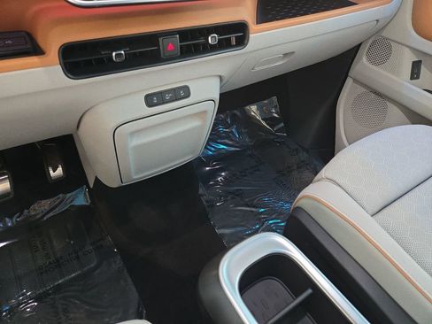 New 2025 Volkswagen ID. Buzz 1st Edition image 20