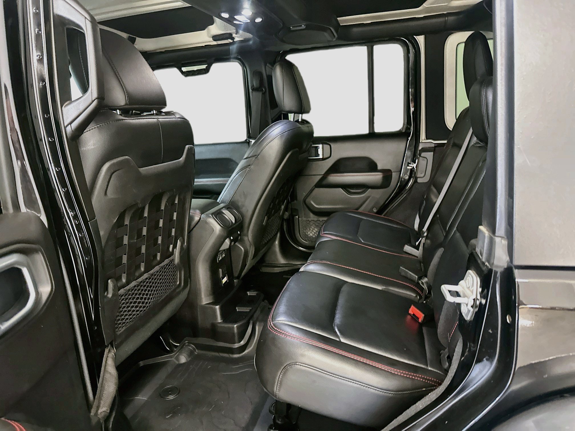 Used 2019 Jeep Wrangler Unlimited Rubicon AWD/4WD image 29