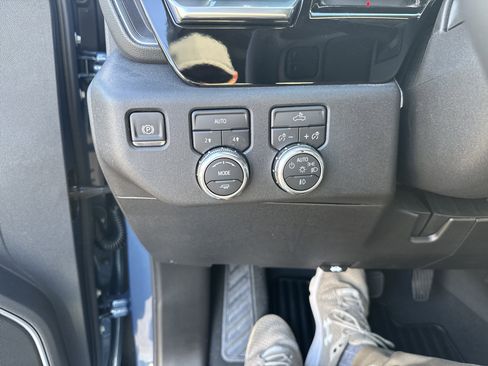 New 2026 GMC Sierra 1500 Elevation image 30