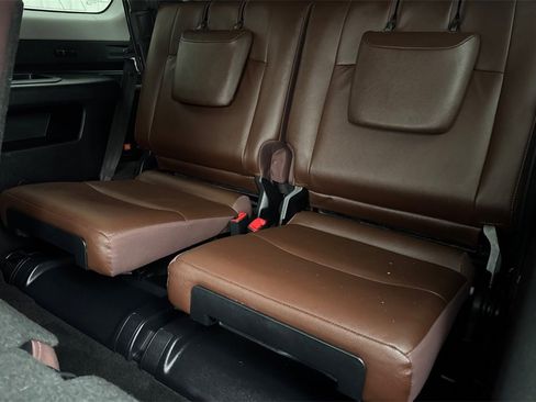 Used 2021 Toyota 4Runner Limited image 16