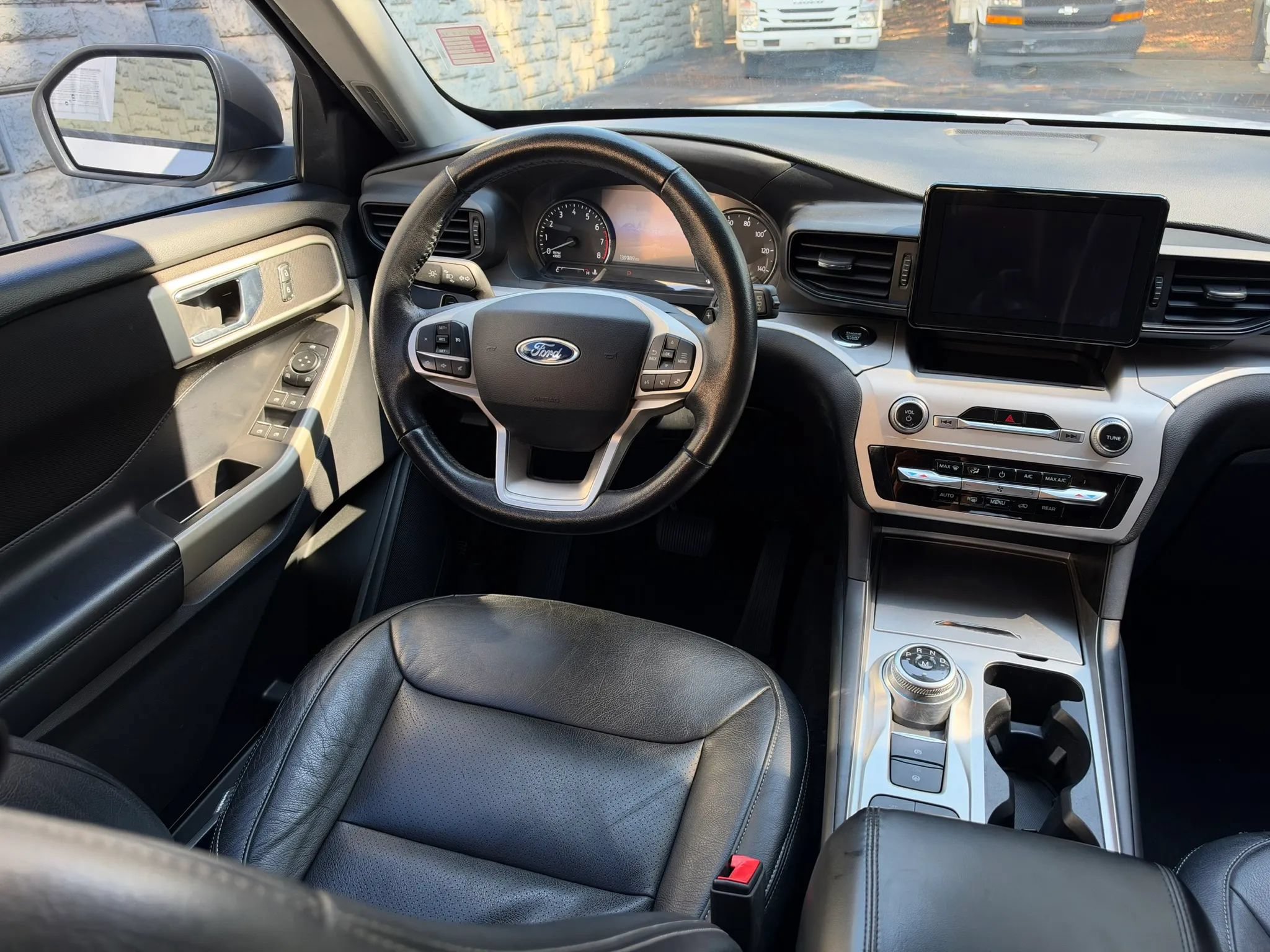 Used 2020 Ford Explorer XLT RWD image 13