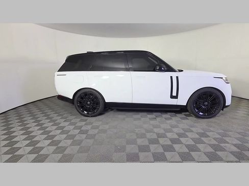 Used 2024 Land Rover Range Rover SE AWD/4WD image 36