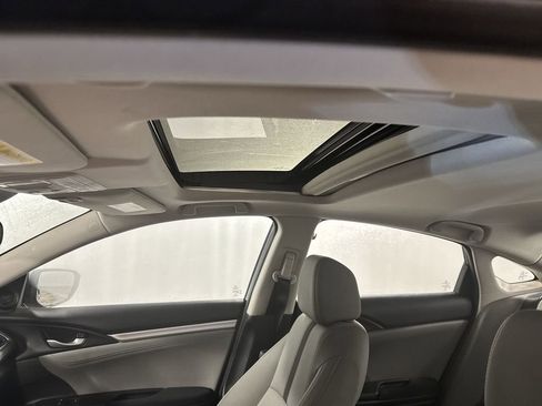 Used 2020 Honda Civic EX image 29