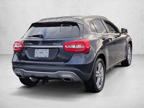 Used 2018 Mercedes-Benz GLA 250 4MATIC image 5