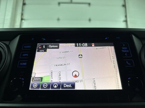 Used 2019 Toyota Tacoma TRD Sport image 30