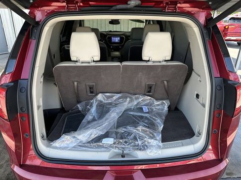 Used 2019 GMC Acadia Denali w/ Technology Package image 33