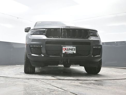 New 2025 Jeep Grand Cherokee L Limited image 41