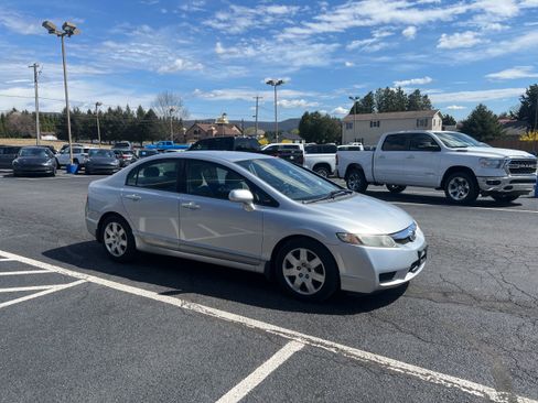 Used 2010 Honda Civic LX image 8