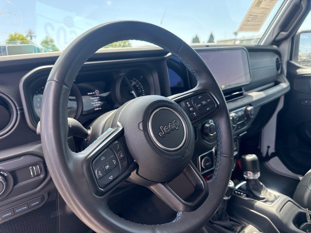 Used 2024 Jeep Wrangler Unlimited Rubicon 4xe AWD/4WD image 10