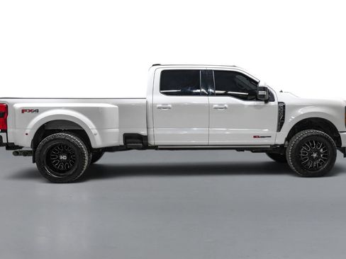 Used 2023 Ford F350 Lariat w/ Lariat Ultimate Package AWD/4WD image 6