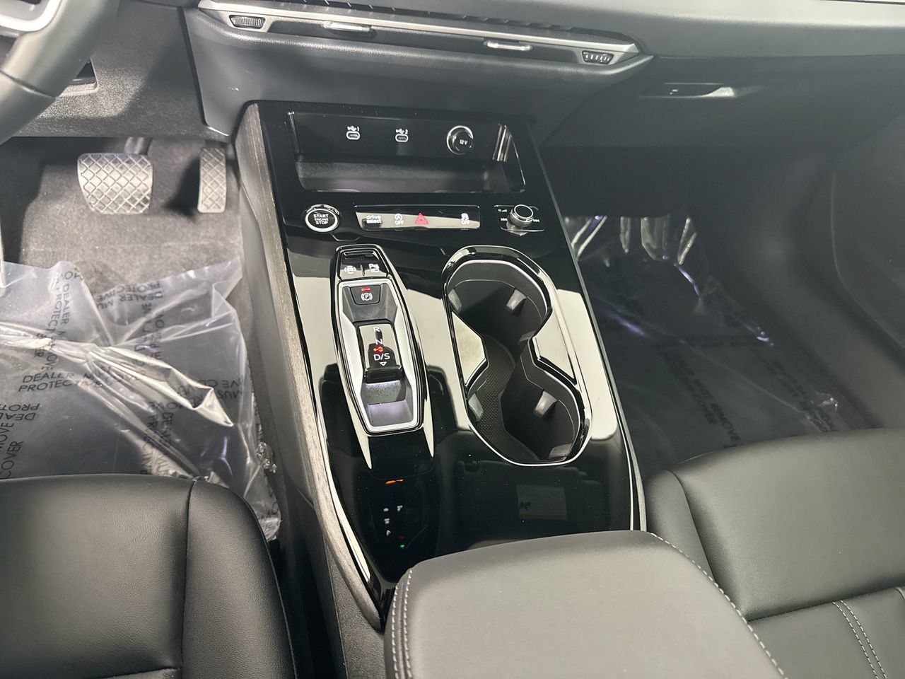Used 2025 Audi A5 2.0T Premium Plus w/ Premium Plus AWD/4WD image 16